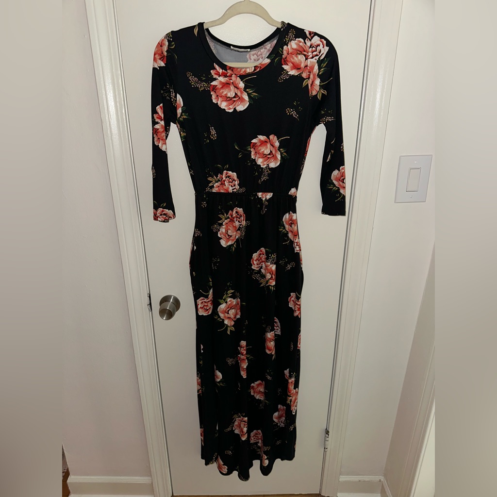 Reb & J. Elegant Floral Long Sleeve Dress